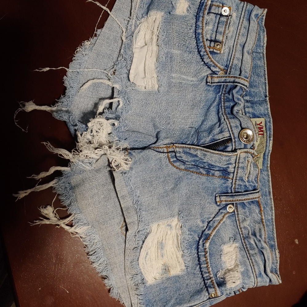 Distressed cut off shorts